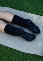 The Studio Grip Warmer in Onyx, grip sole detail
